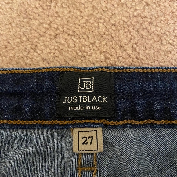 SOLD ✅ - Picture 3 of 3